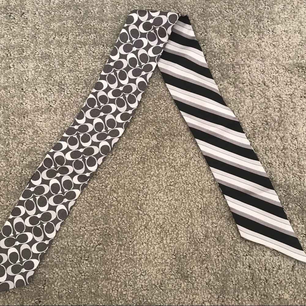 Coach scarf